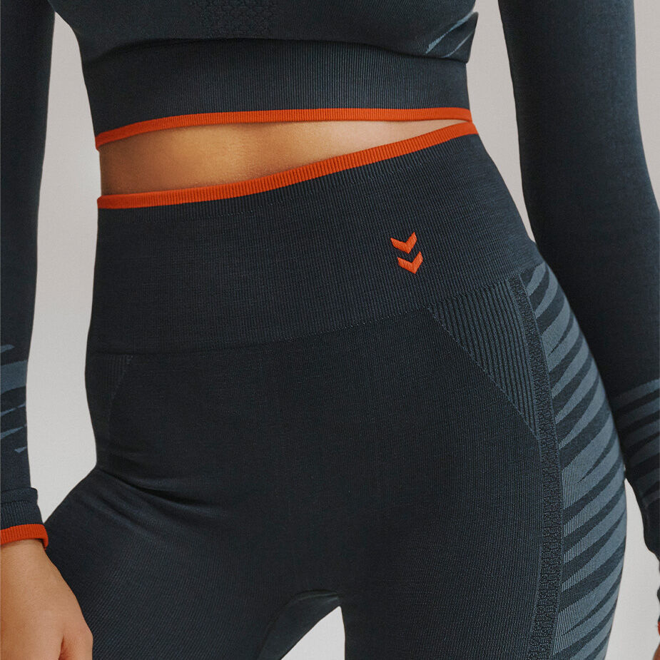 Mobile Image 2 for 1x2 Media Block